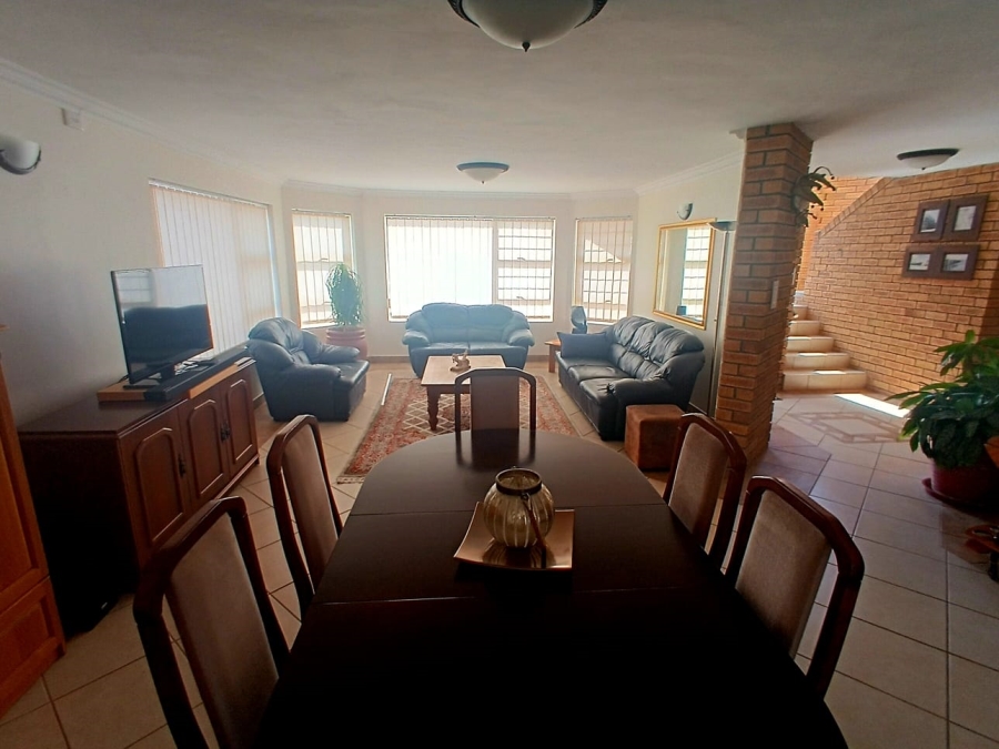 To Let 3 Bedroom Property for Rent in Dana Bay Western Cape